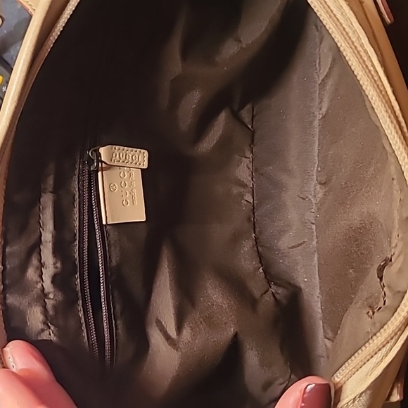 GUCCI VINTAGE 2000 GG BEIGE CANVAS HAND BAG WITH CALF SKIN LEATHER/GOLD HRDWR - Picture 9 of 17